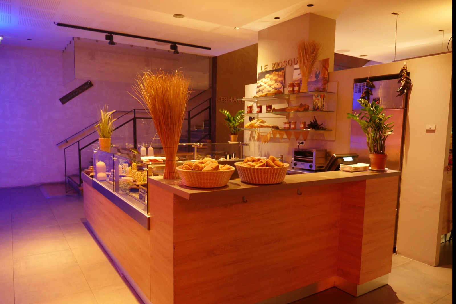 Tarif sonorisation et mise en lumière de conférence, convention, salon ou congrès Annecy Haute-Savoie 74