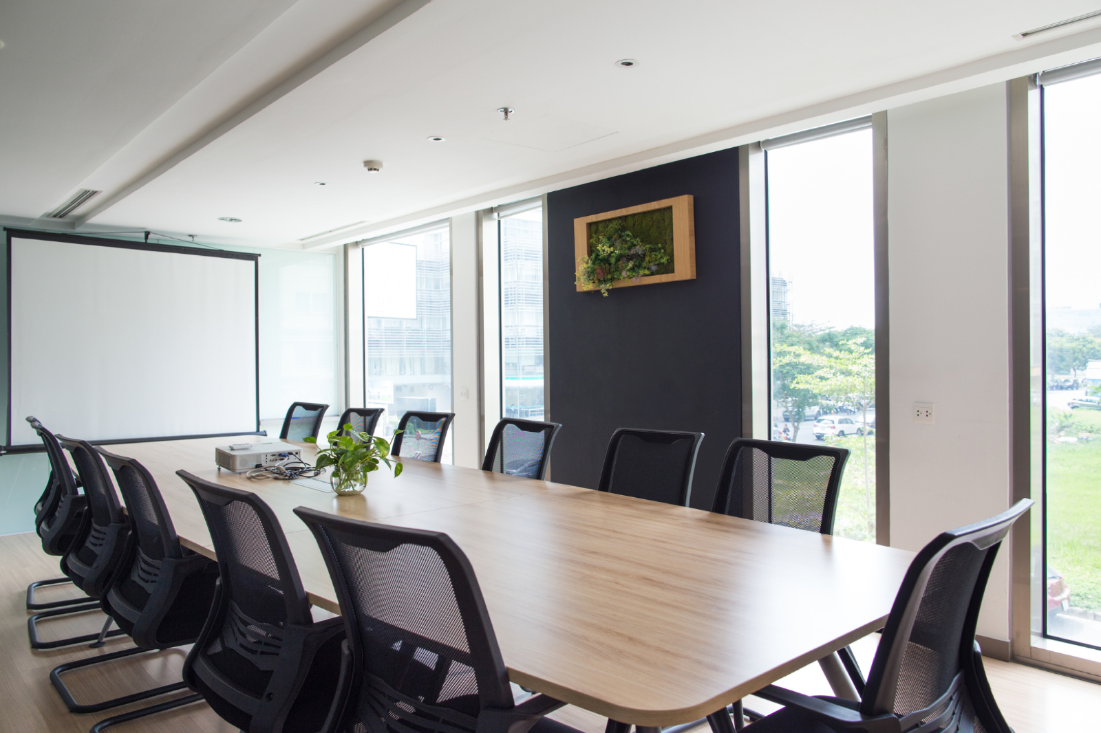 Vente et intégration de matériel audiovisuel, de sonorisation et d’éclairage pour salles de réunions à Lyon et Grenoble