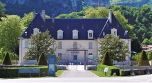Accueillez vos équipes et vos partenaires dans le magnifique cadre du Domaine du Château de Sassenage en Isère Domaine du Château de Sassenage